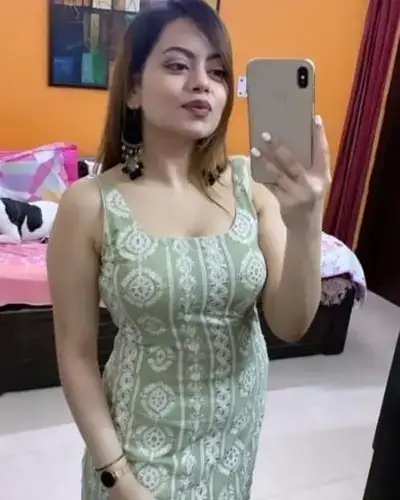 Call Girl in Patur